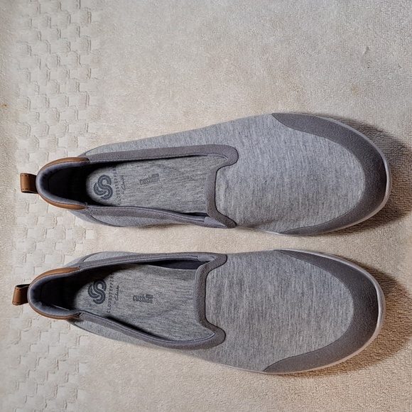 🌏Clarks Cloudsteppers🌏 - Picture 2 of 11